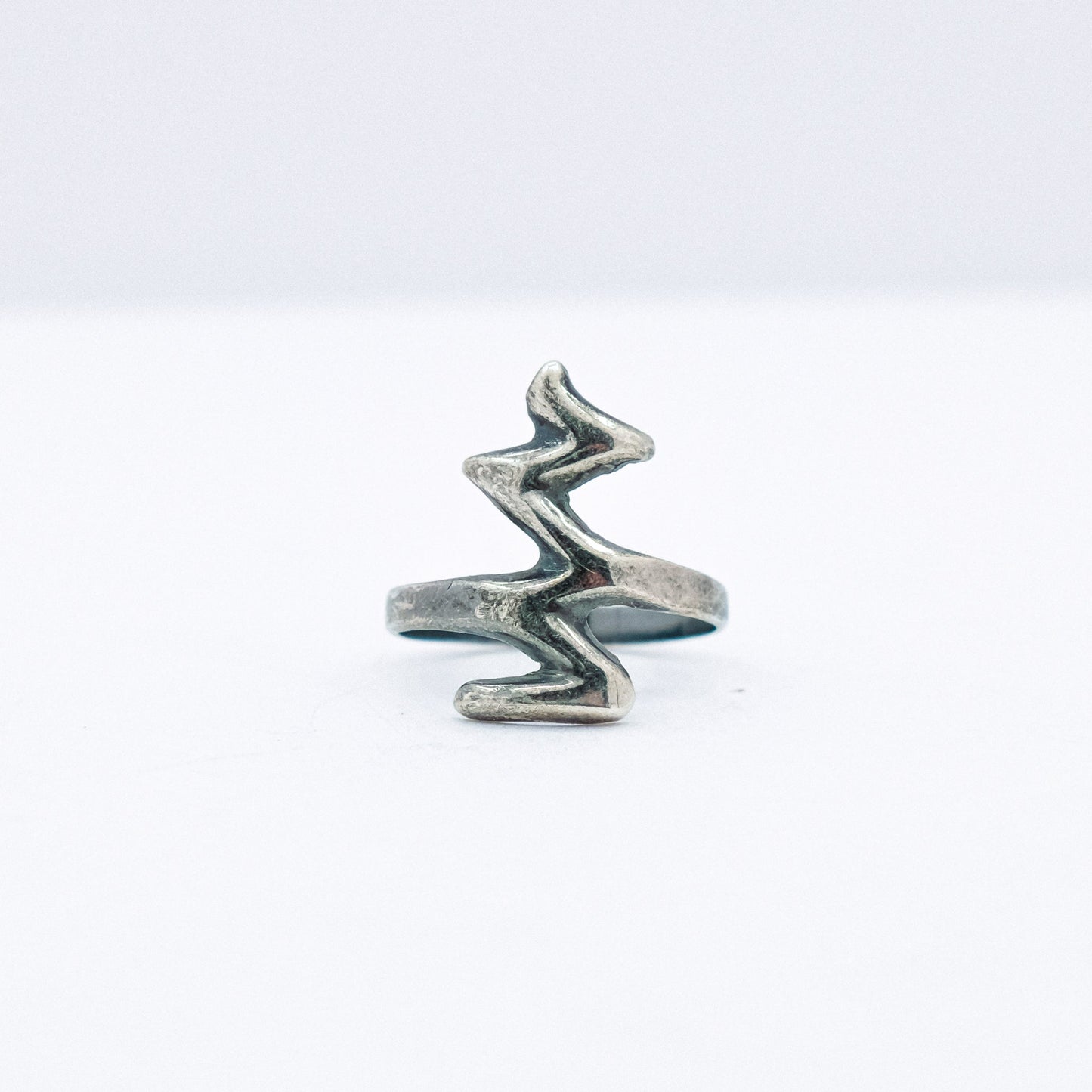 vintage lightning bolt ring P47.N61.