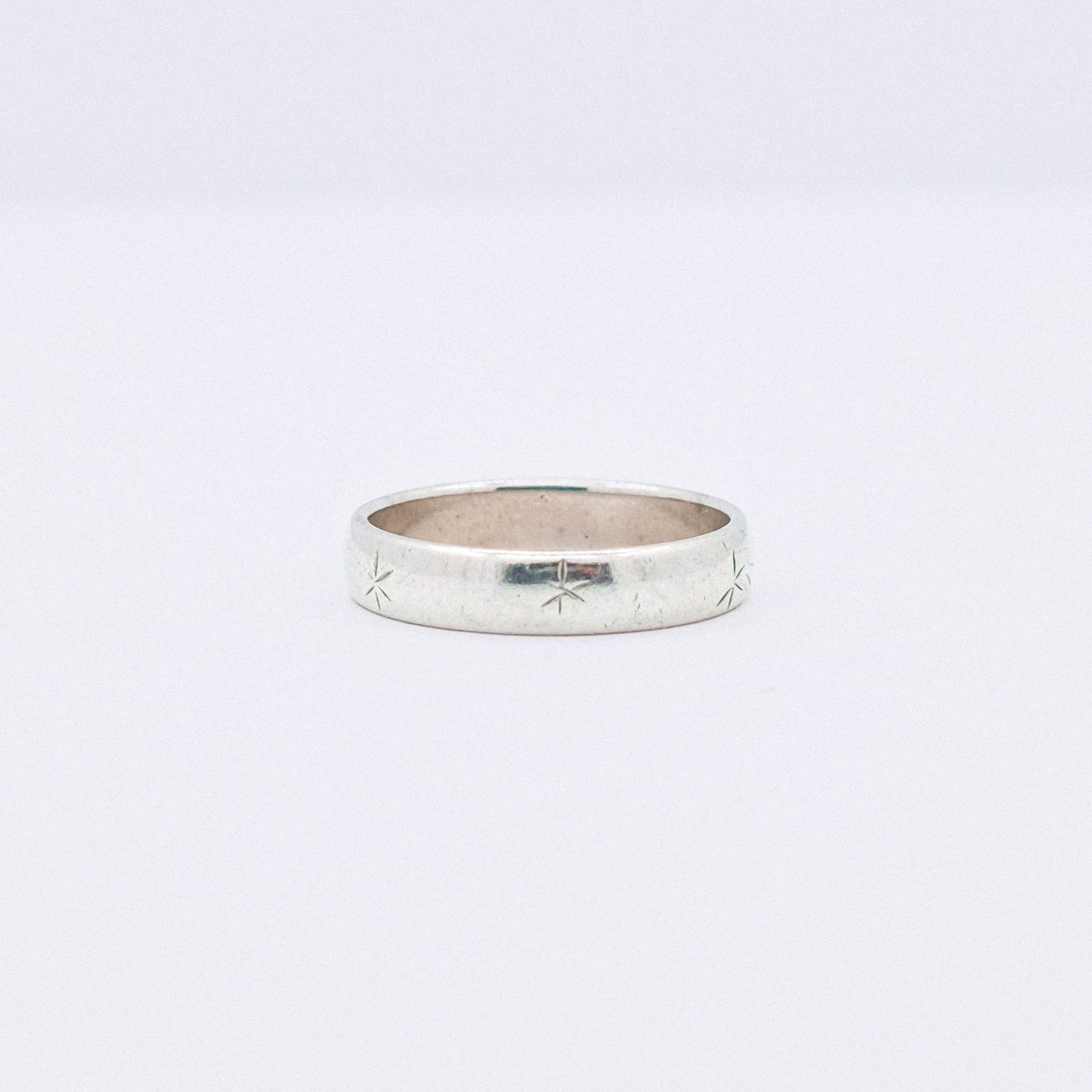 vintage star cut ring P47.N61.