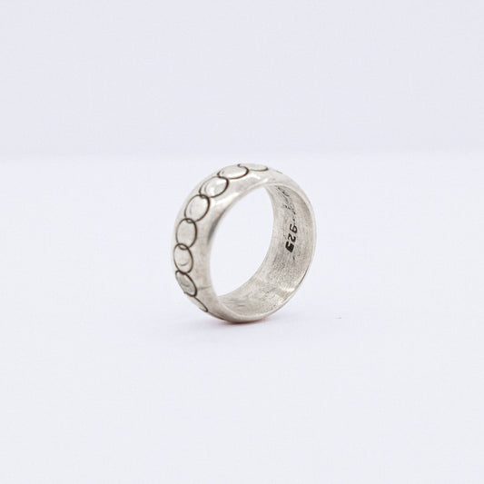vintage circles ring P47.N61.