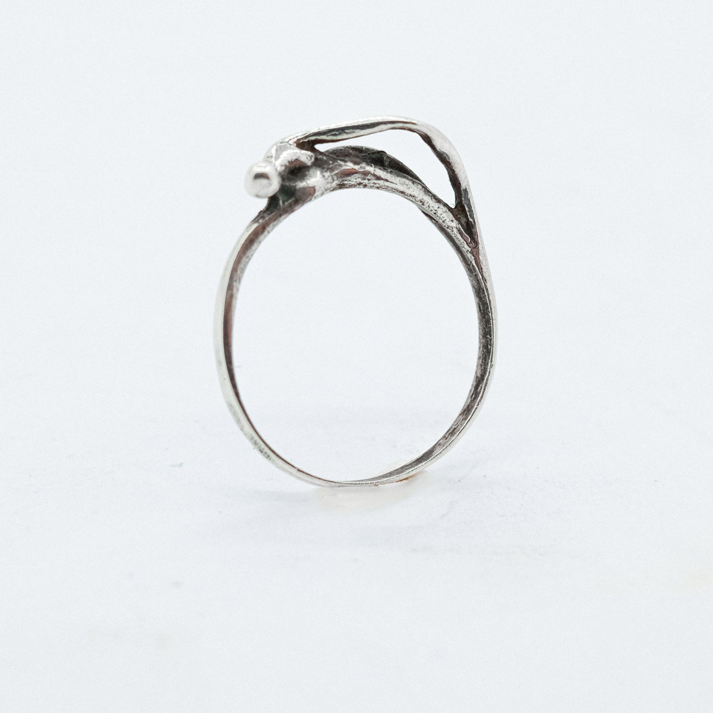 vintage abstract nude man ring P47.N61.
