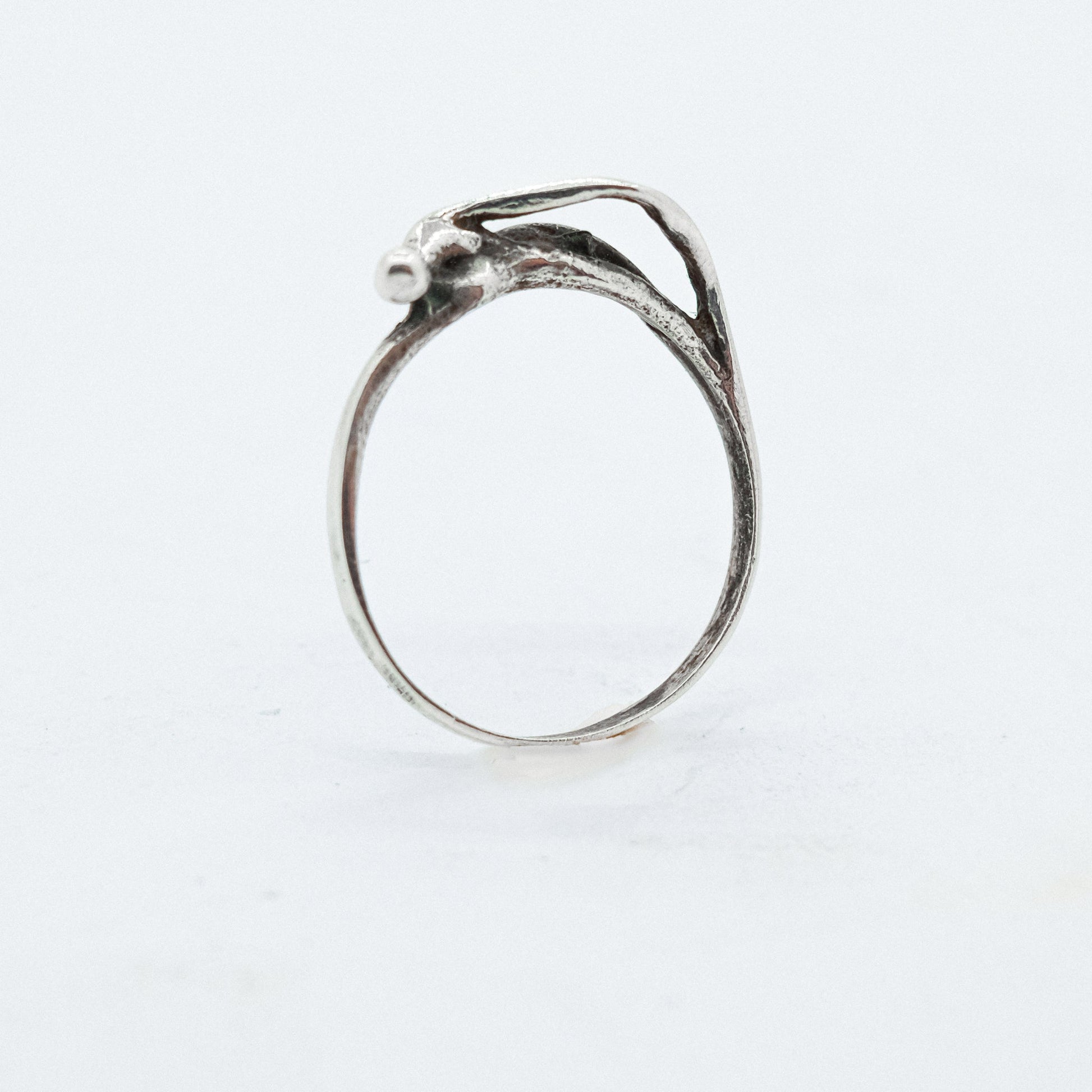 vintage abstract nude man ring P47.N61.