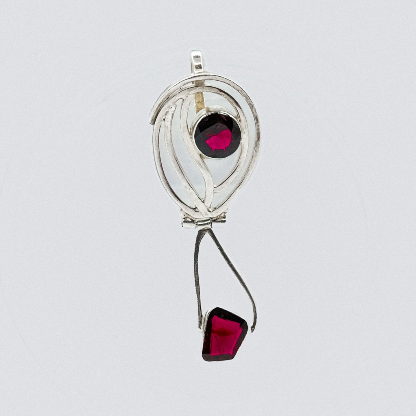 vintage garnet mystic charm My Store