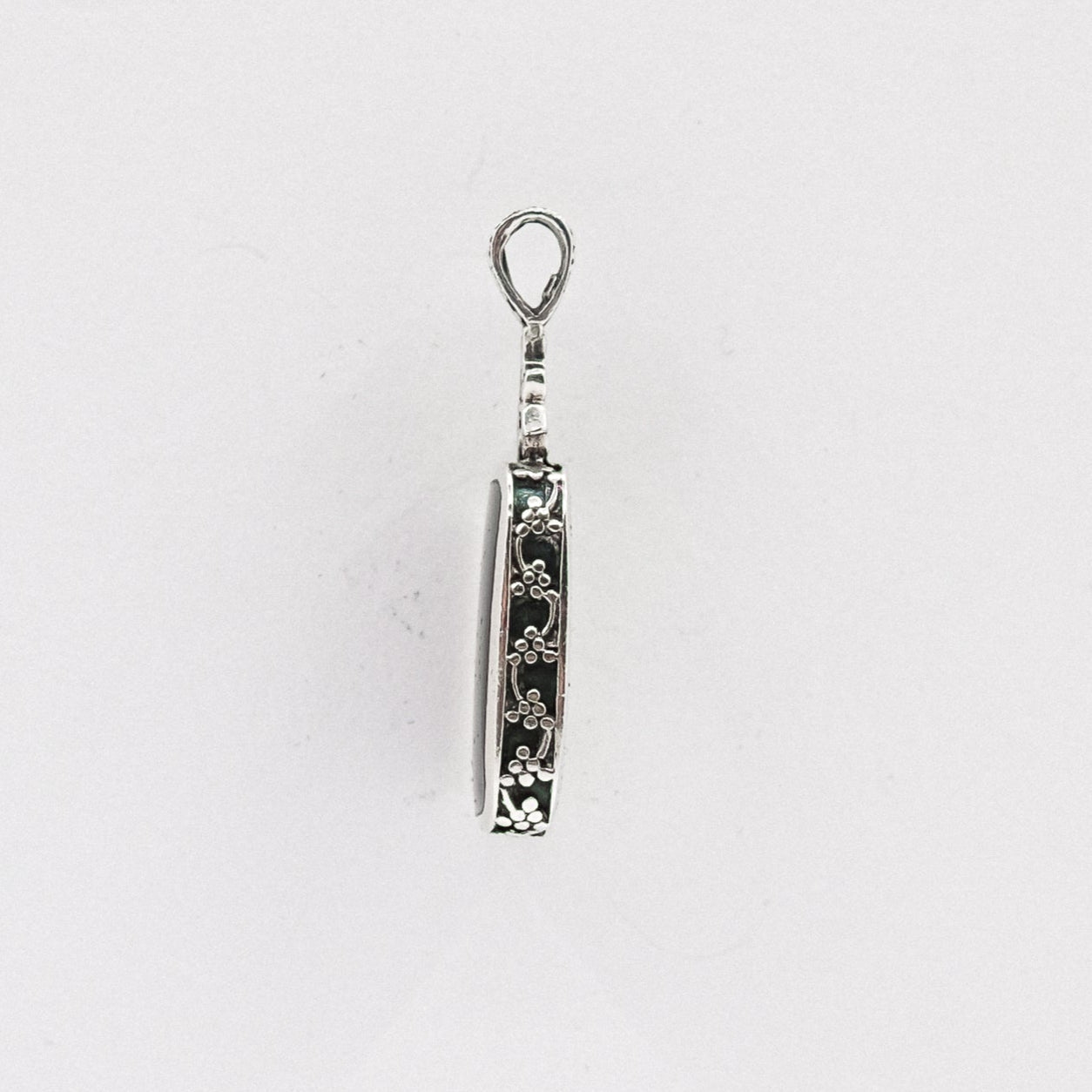 vintage double sided black onyx & mother of pearl charm My Store