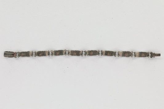 vintage 7 inch siam white enamel bracelet P47.N61.