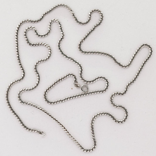 long 35 inch vintage sterling silver chain P47.N61.